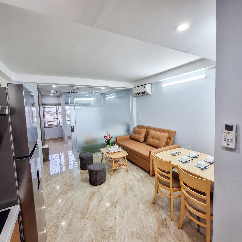 Cho Thuê Căn Hộ Mini 52m2, Phố Hào Nam - Nội Thất Full, Giá 8.5 triệu