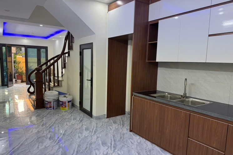 BÁN NHÀ ĐƯỜNG THÀNH CÔNG - ĐỒNG MAI - HÀ ĐÔNG - 4 TẦNG - Ô TÔ VÀO NHÀ - CHỈ NHỈNH 3TY
