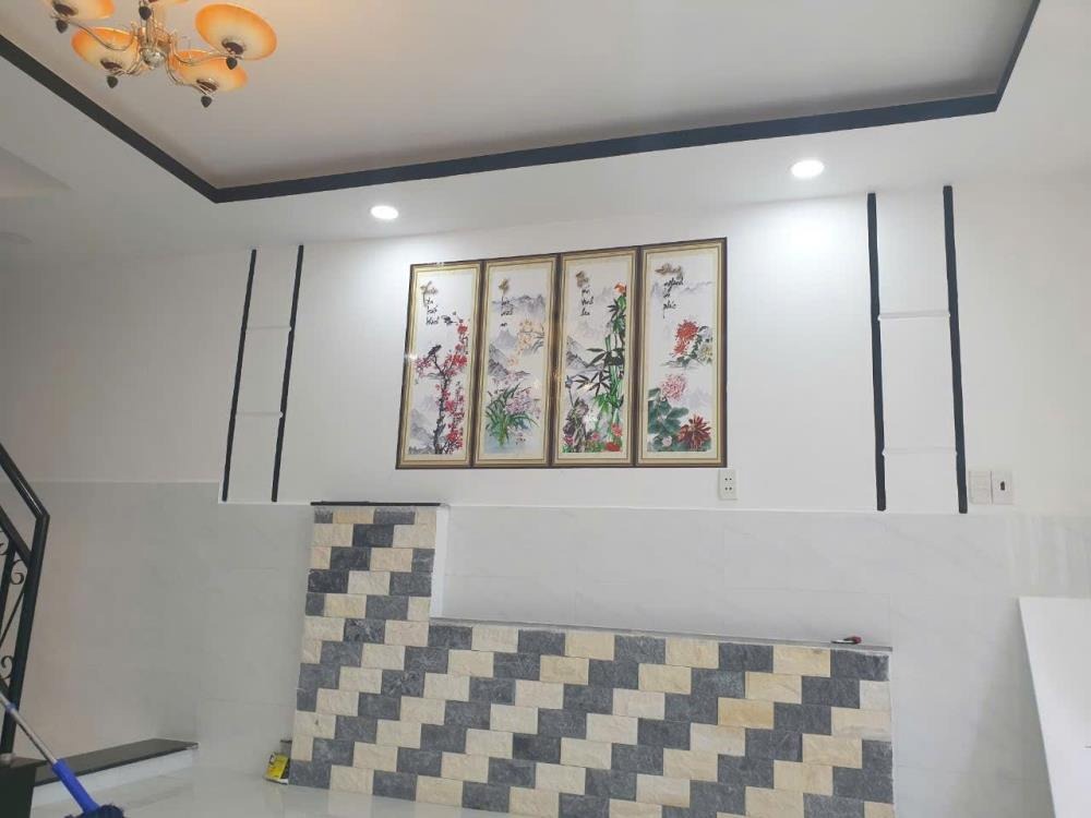 Bán Nhà 2 Tầng, 3PN, Vị Trí Đắc Địa Bình Thạnh - 4.5 Tỷ
