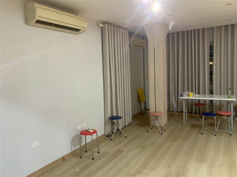 Nhà Đội Cấn 3 Ô Tô, Vị Trí Đẹp, Kinh Doanh Đỉnh Cao