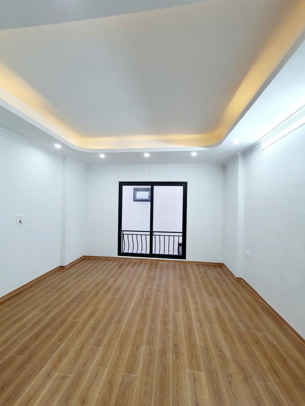 Cổ Nhuế - Nhà Mới 6 Tầng, Mặt Tiền Rộng, Giá 7.25 Tỷ