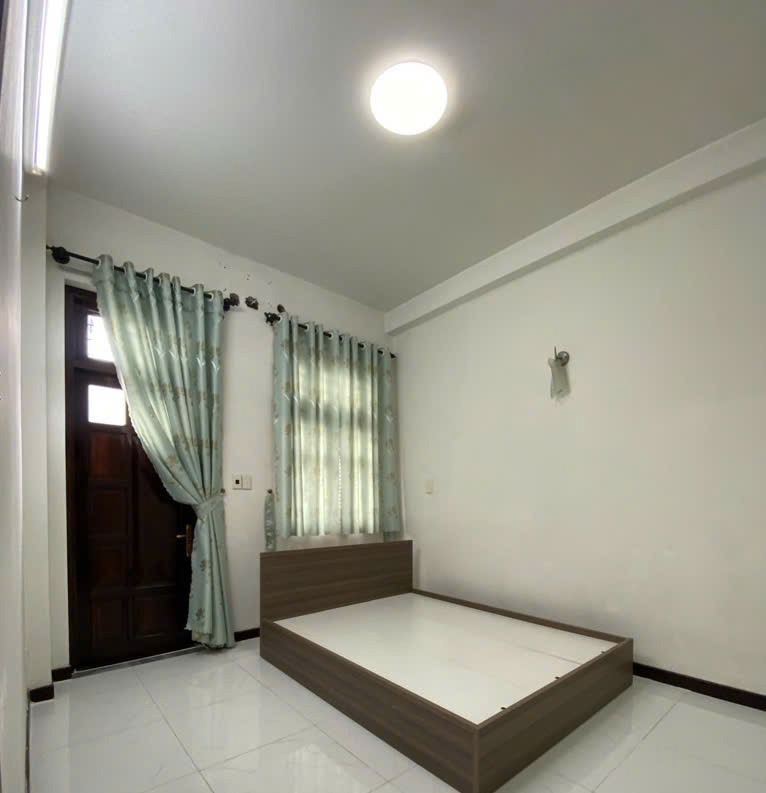 Nhà Bà Điểm Hóc Môn Giá Tốt: 4PN, 136m2, 4.56 Tỷ Thương Lượng