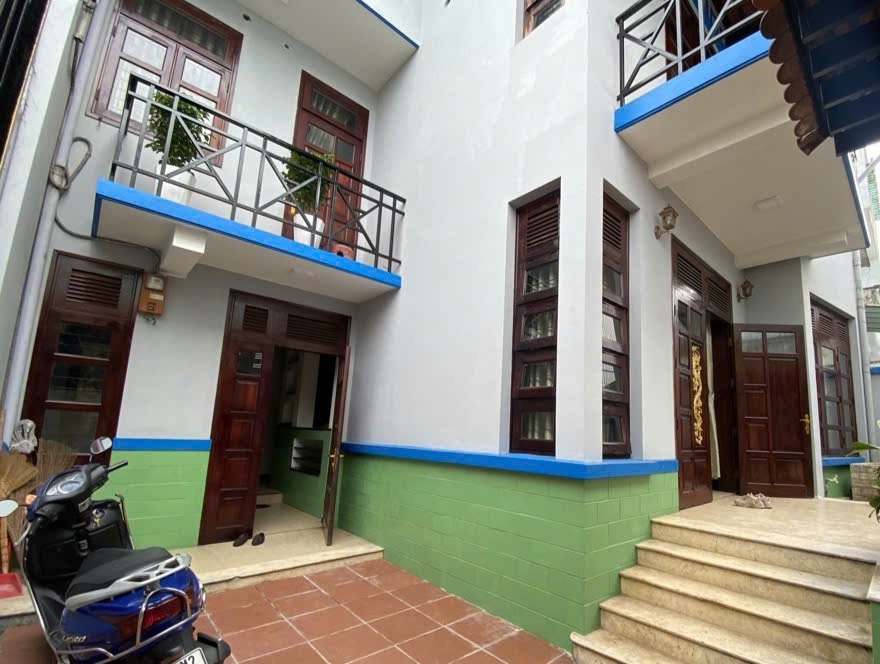 Nhà Bà Điểm Hóc Môn Giá Tốt: 4PN, 136m2, 4.56 Tỷ Thương Lượng
