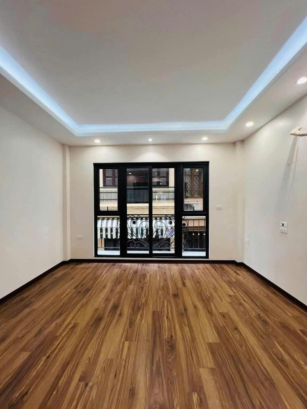 Bán Nhà Lê Trọng Tấn - Thanh Xuân: 51m2 x 6 Tầng, Mặt Tiền, Giá Tốt