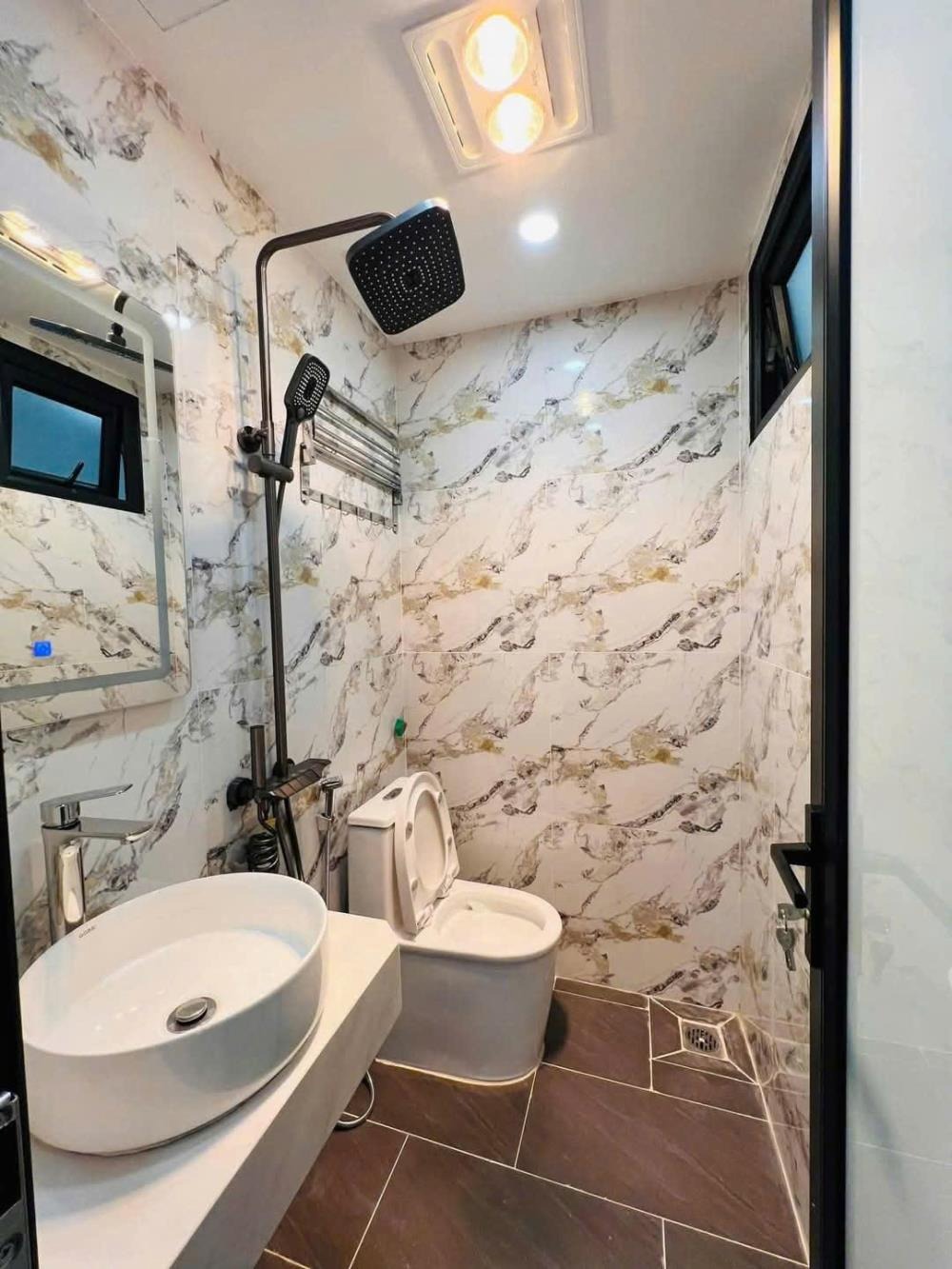 Bán Nhà Lê Trọng Tấn - Thanh Xuân: 51m2 x 6 Tầng, Mặt Tiền, Giá Tốt