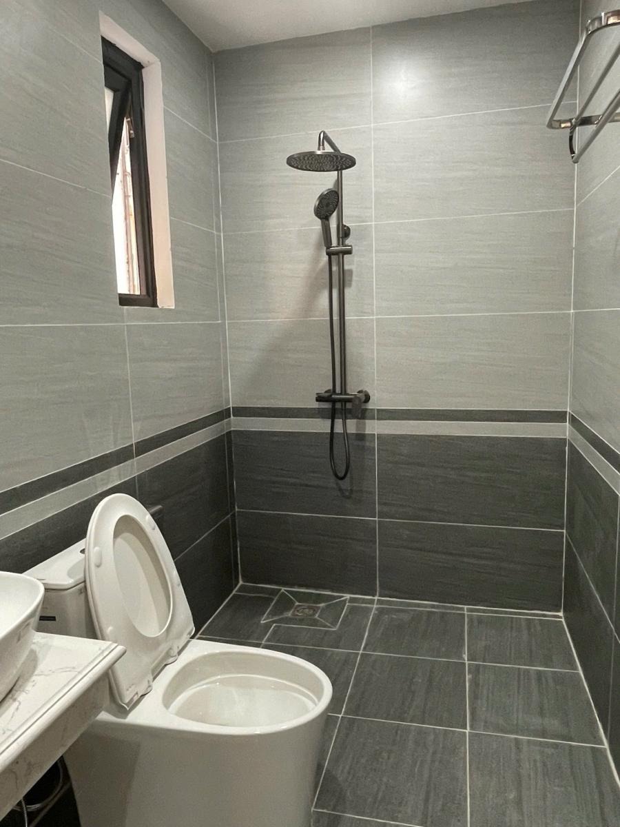 Bán nhà Ba Đình 50m2, 7 tầng, thang máy, ô tô tránh vỉa hè - 17 tỷ