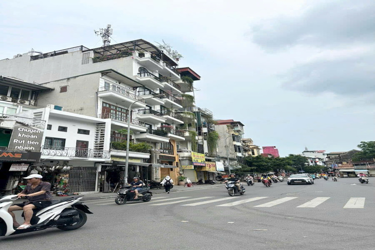 Siêu Mặt Phố  Nguyên Khuyến Kinh Doanh Đỉnh - Giá Rẻ Hơn Trong Ngõ - Lô Góc Một Mặt Phố - Mặt Ngõ