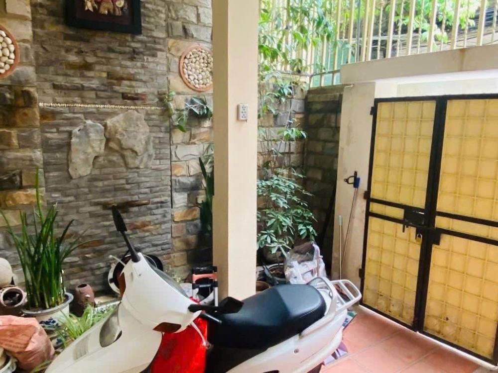 Cho Thuê Nhà 4 Tầng Hào Nam, Đống Đa - 17tr/tháng - Full Nội Thất