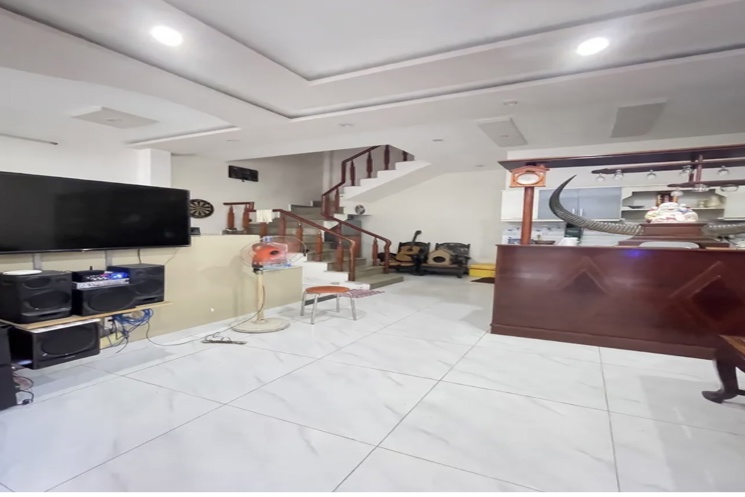 Nhà 3 tầng kiệt Điện Biên Phủ . Mặt tiền rộng 6m
