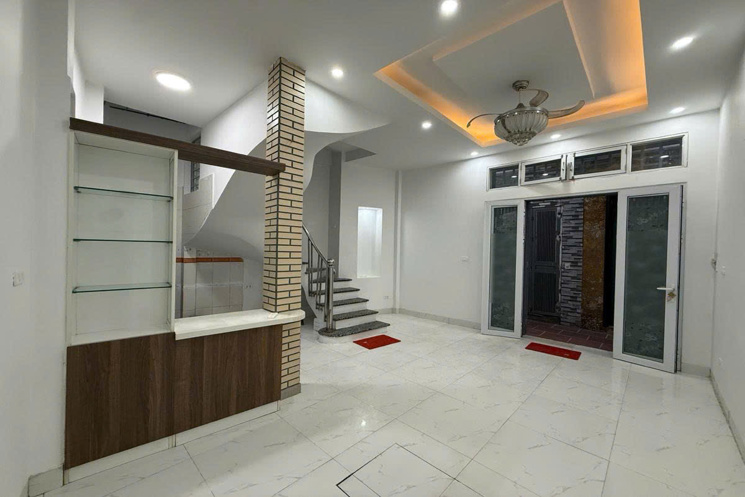 Bán nhà Vương Thừa Vũ - Khu phân lô quân đội 6 tầng giá 7,65 tỷ