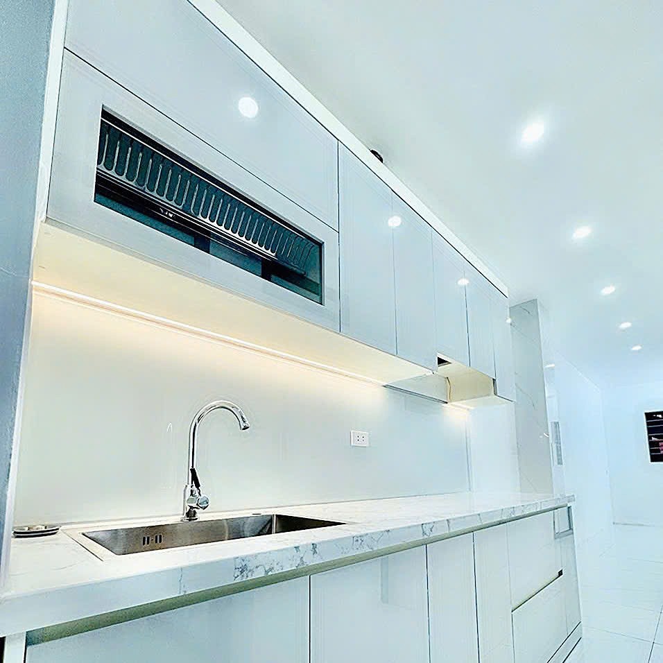 Tầng 1 Hiếm - Sổ Đỏ Chính Chủ - Nhà Rộng Thoáng - Gần Chợ Trường Học