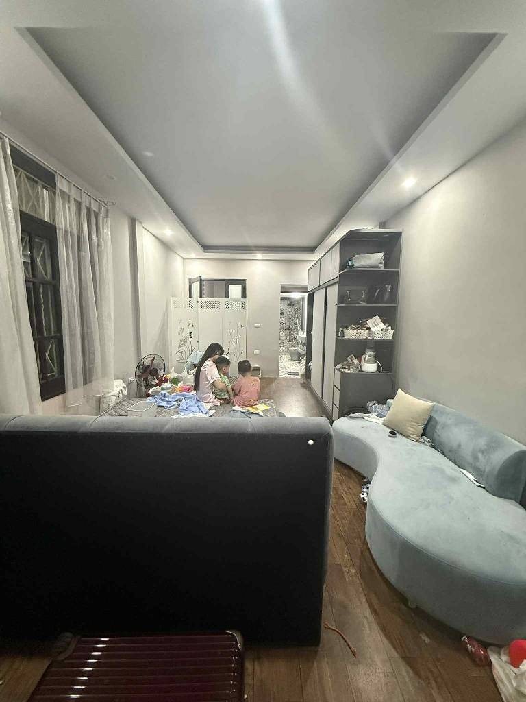 Bán nhà trung tâm Hai Bà Trưng 40m² Ra Phố, Lô Góc, Giá 10.5 Tỷ