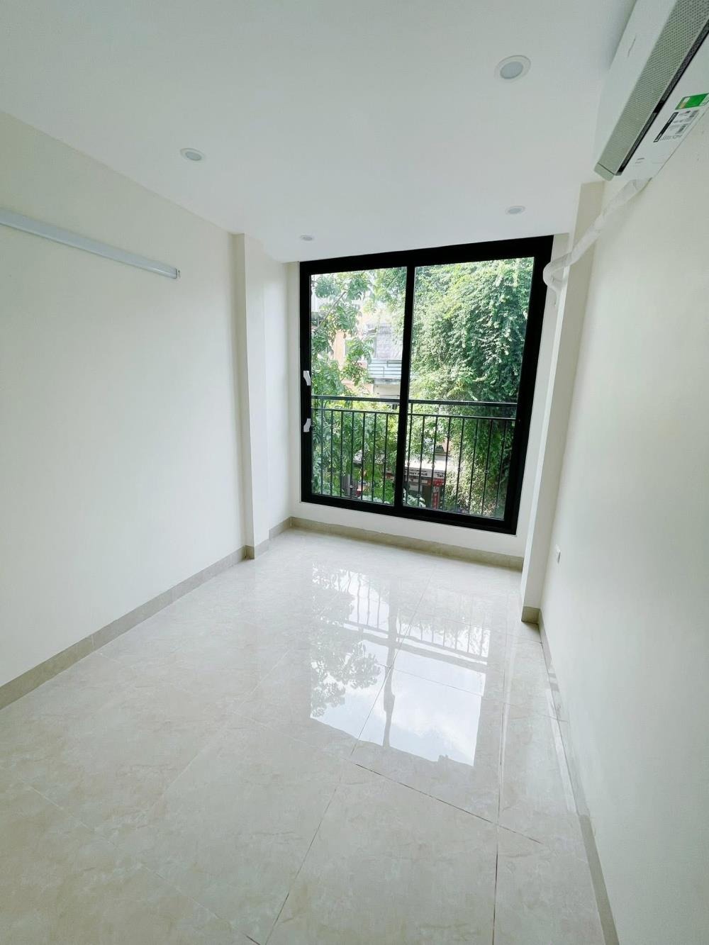 Mặt phố Thụy Khuê 5 tầng, kinh doanh sầm uất - Giá 10.5 tỷ