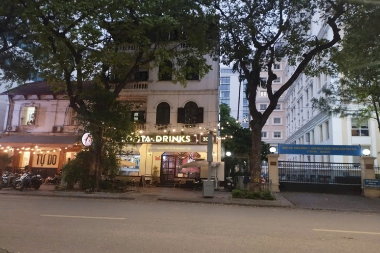 💥CỰC HIẾM - MẶT PHỐ TRẦN HƯNG ĐẠO _ HOÀN KIẾM.
DT 390M NHÀ 2 TẦNG MẶT TIỀN 9,5M CHỈ 380 TỶ 
💥BT