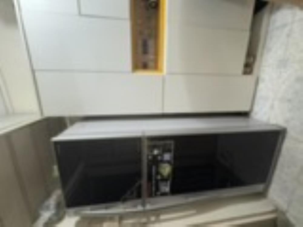 Bán Căn Hộ Tập Thể Phố Hoàng Đạo Thành - 2PN, 60m², Giá 2.7 Tỷ