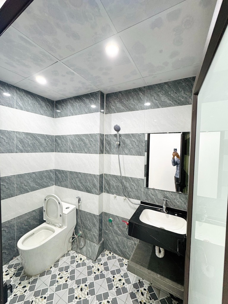 Chính chủ cần tiền gửi bán nhà 5 tầng 34m² thoáng đẹp, giá ưu đãi