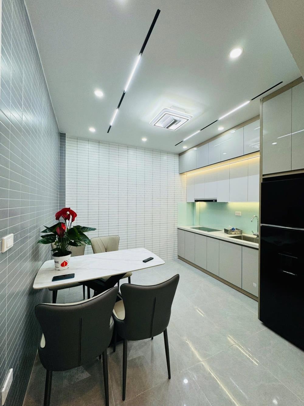 Bán Gấp Nhà Phố Khương Hạ - 35m2 - 5 Tầng - Hơn 7 Tỷ - Vị Trí Đẹp