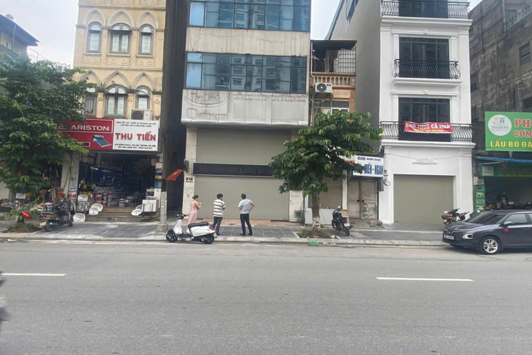 SIÊU PHẨM BUIDING MẶT PHỐ MINH KHAI 
DIỆN TÍCH 55M TÒA NHÀ 7 TẦNG MẶT TIỀN 5M CHỈ NHỈNH 40 TỶ