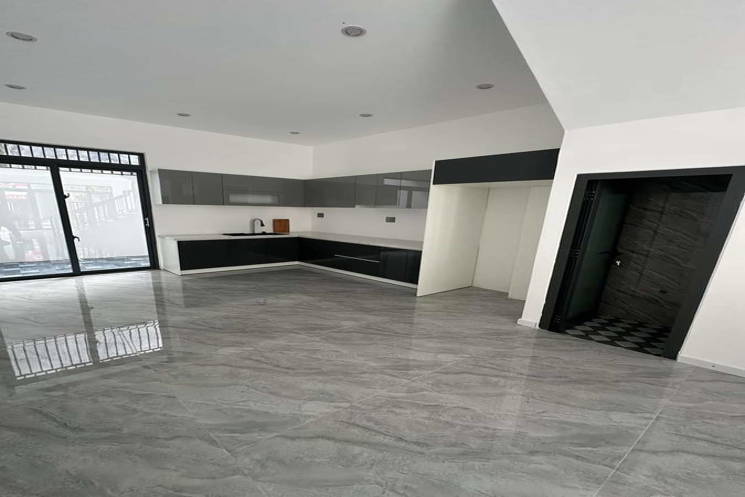 Nhà mới keng 3 tầng mặt tiền đường Nguyễn Xuân hữu