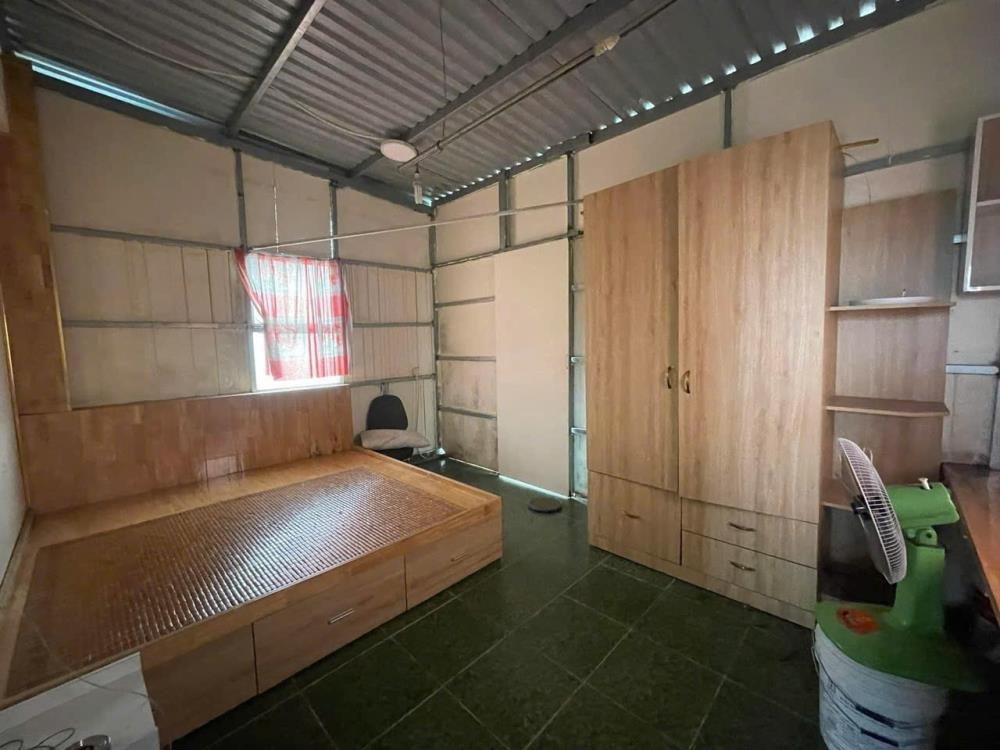 Bán Gấp Nhà Hẻm Xe Tải Quận 12 - 81m2 - Giá 2.x Tỷ - Pháp Lý Sạch