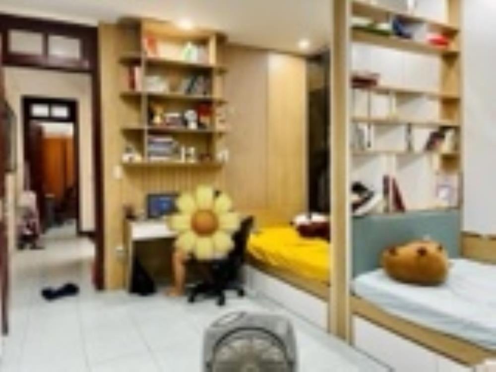 Bán nhà phố Văn Quán, Hà Đông - 69m² x 4 tầng, MT 5m, Giá 19 tỷ