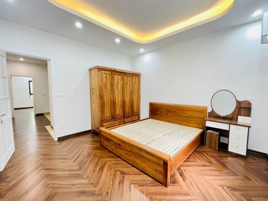 🏠 Nhà Phố Đẹp - 60m² x 6 Tầng - Thang Máy - Gara - Đền Lừ - Giá Tốt