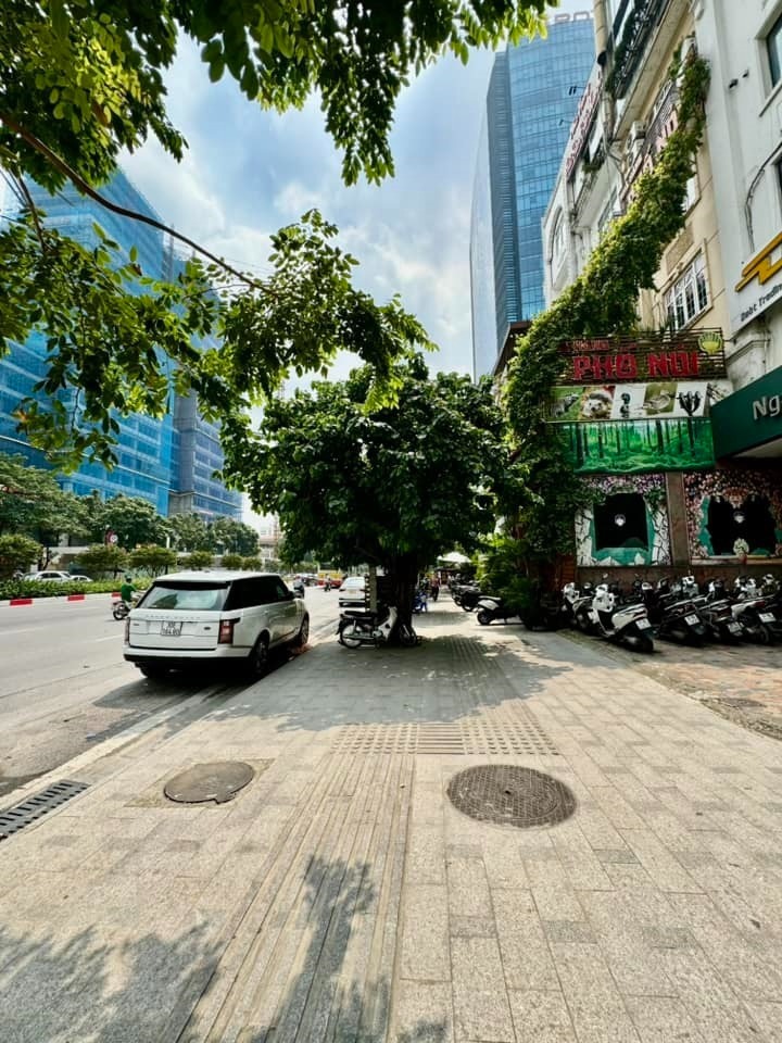 Bán nhà mặt phố Đống Đa 432m2 - 5 tầng, MT 15m, lô góc, Nguyễn Chí Thanh, 244 tỷ