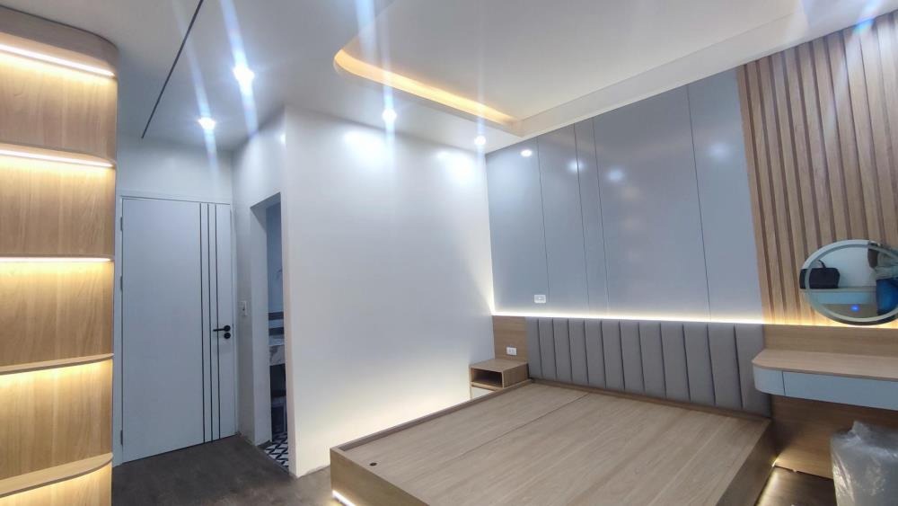 Chính chủ bán nhà 5 tầng, gần chợ Mậu Lương, Hà Đông - KD tốt, đầy đủ tiện ích