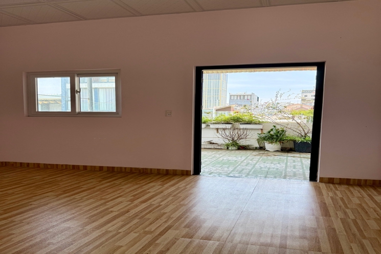 SIÊU PHẨM GIÁ ĐẦU TƯ – NHÀ 3 TẦNG TRUNG TÂM SƠN TRÀ Diện tích 75m²  Nhà 3 tầng  Đường 5.5m  Chỉ 8.9