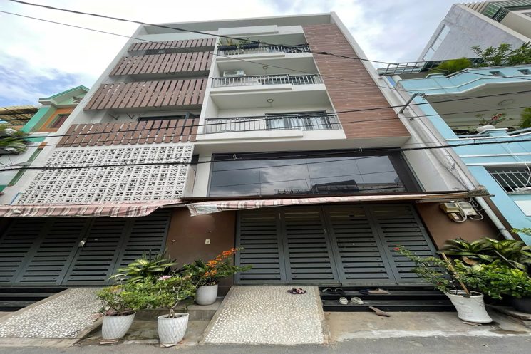 HẺM XE TẢI NGANG 8.6M  CĂN HỘ DỊCH VỤ DOANH THU 60TR/THÁNG