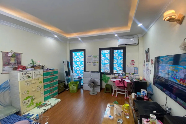 NHÀ ĐẸP Ô TÔ ĐỖ CỬA Phố Trạm 30m2 X 5 tầng, mặt tiền 3.7m, 7.7 tỷ Long Biên