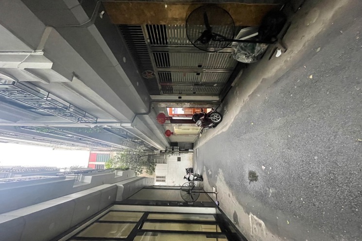 BỒ ĐỀ,LONG BIÊN 18 tỷ 90m MẶT TIỀN RỘNG 7 TẦNG THANG MÁY,NGÕ Ô TÔ,GẦN PHỐ