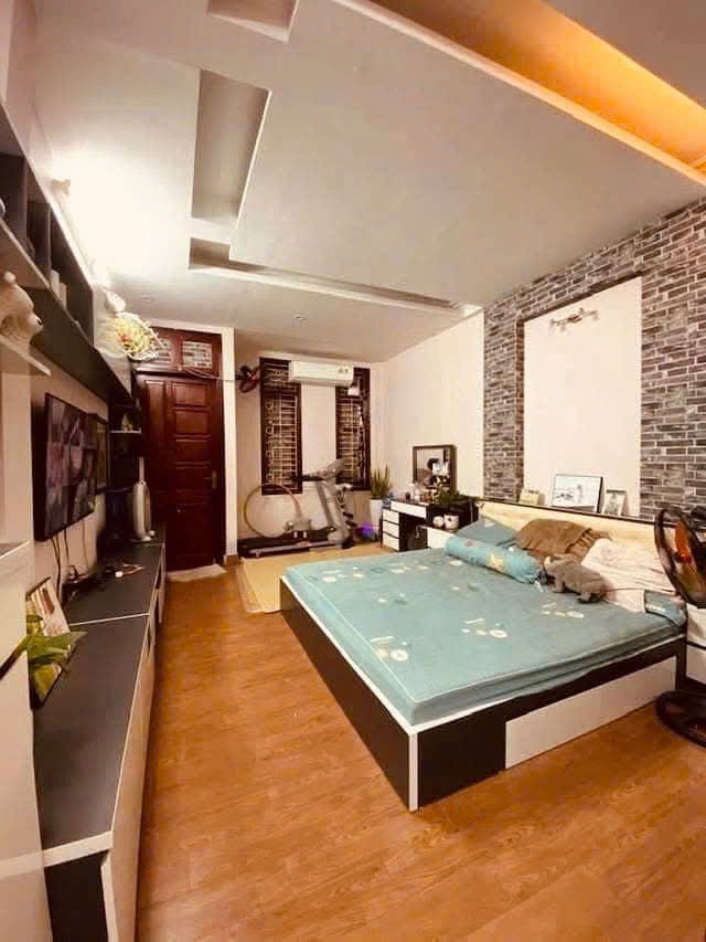 Nhà phố Thanh Xuân hơn 9 tỷ - 54m2, 4 tầng, ô tô vào nhà