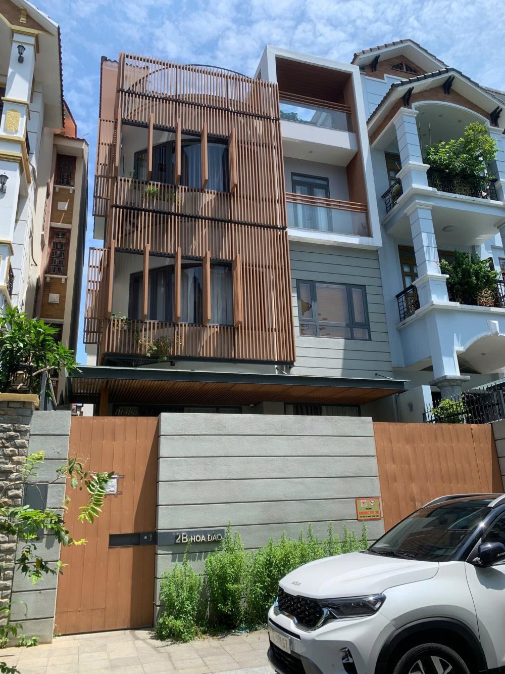 Bán Biệt Thự Cao Cấp Phú Nhuận - Giá Đầu Tư 45 Tỷ | Vị Trí Đắc Địa