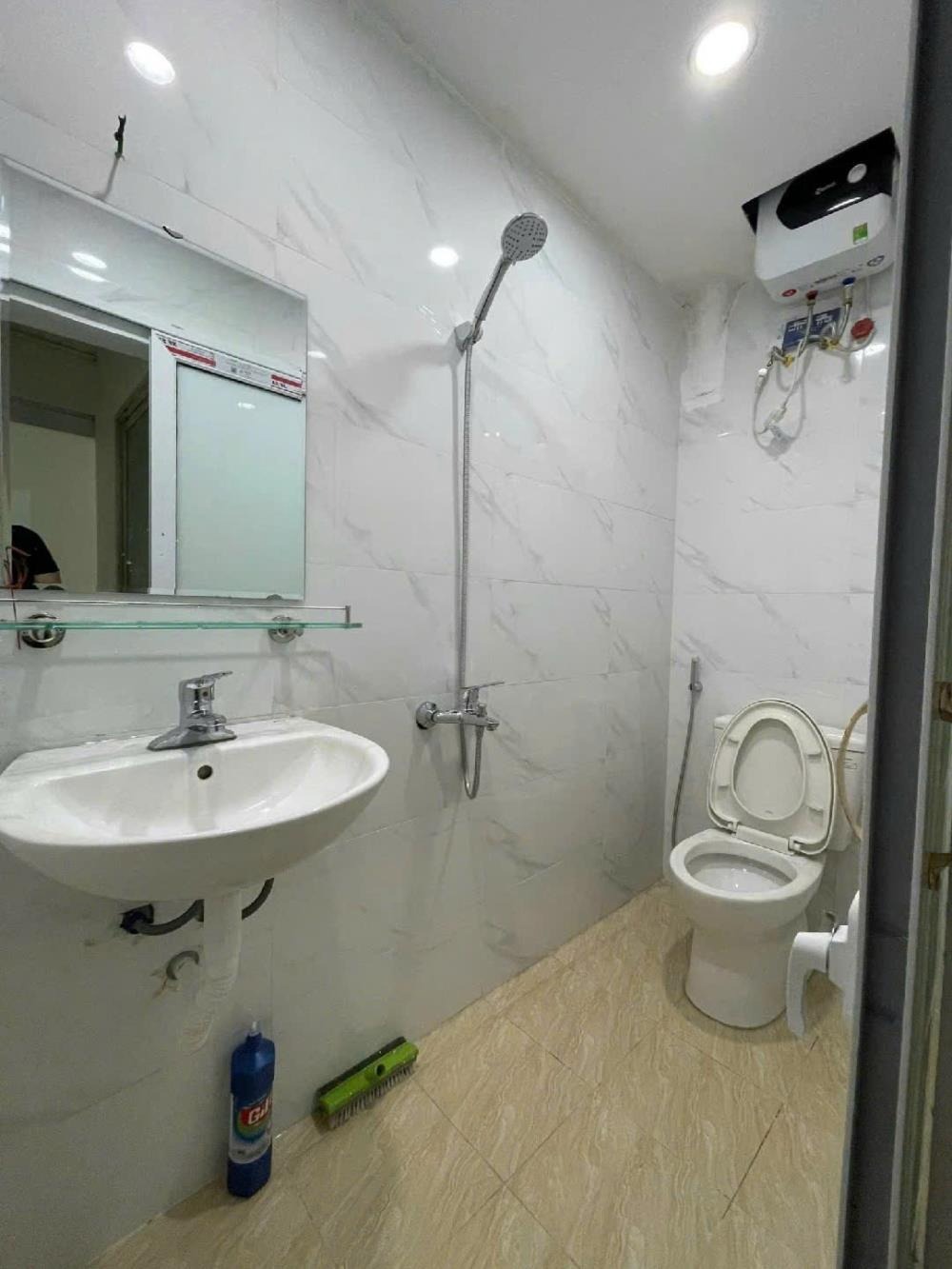 Bán Nhà Tập Thể Phương Mai - Đống Đa: 2PN, 1Khách, Giá 3.45 Tỷ