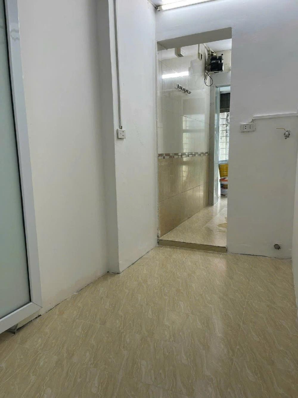 Bán Nhà Tập Thể Phương Mai - Đống Đa: 2PN, 1Khách, Giá 3.45 Tỷ
