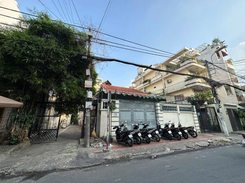 Bán nhà góc 4 mặt tiền Bình Thạnh: 205m2, 45 tỷ - Vị trí trung tâm, tiềm năng lớn