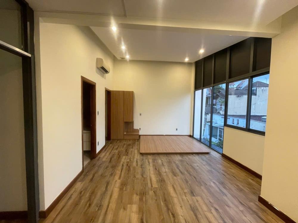 Bán Biệt Thự Hiện Đại Khu VIP Lam Sơn, Bình Thạnh - 168m2, Giá 39 Tỷ