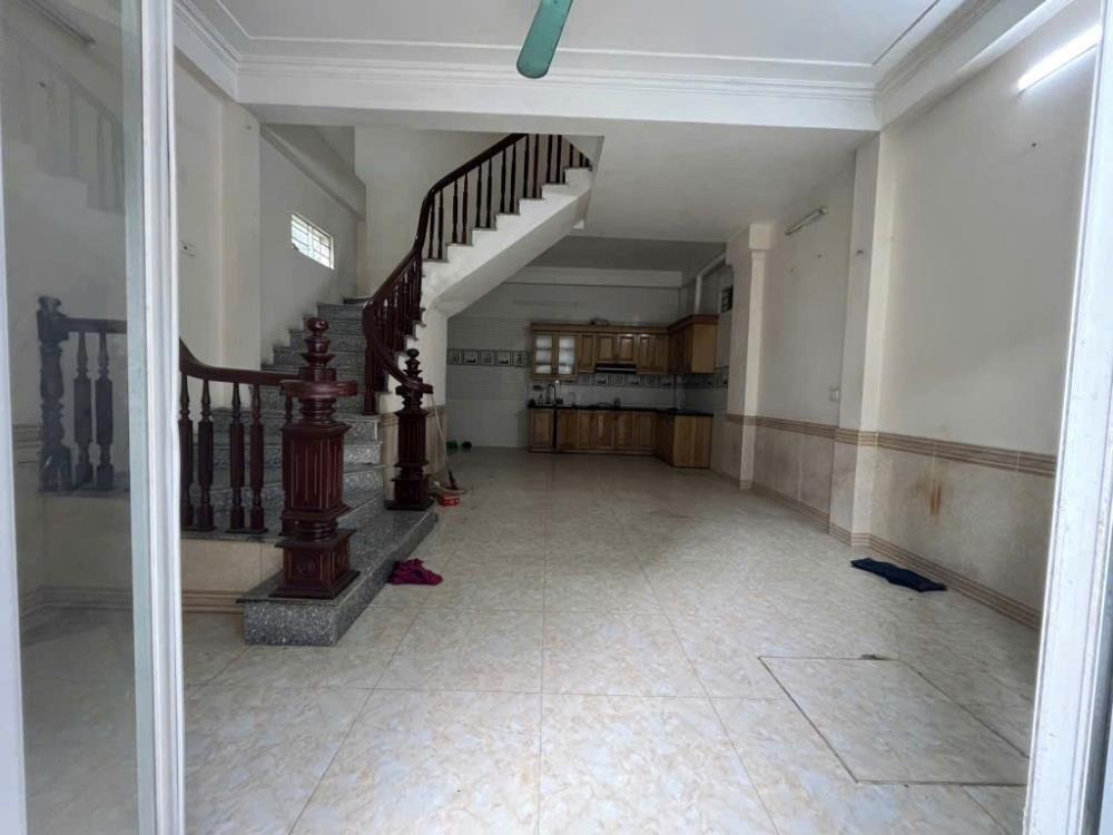 Nhà Đẹp 3 Tầng, Trục Ngõ Thông, Ô Tô Đỗ Cửa, Thôn Đoài, Nam Hồng
