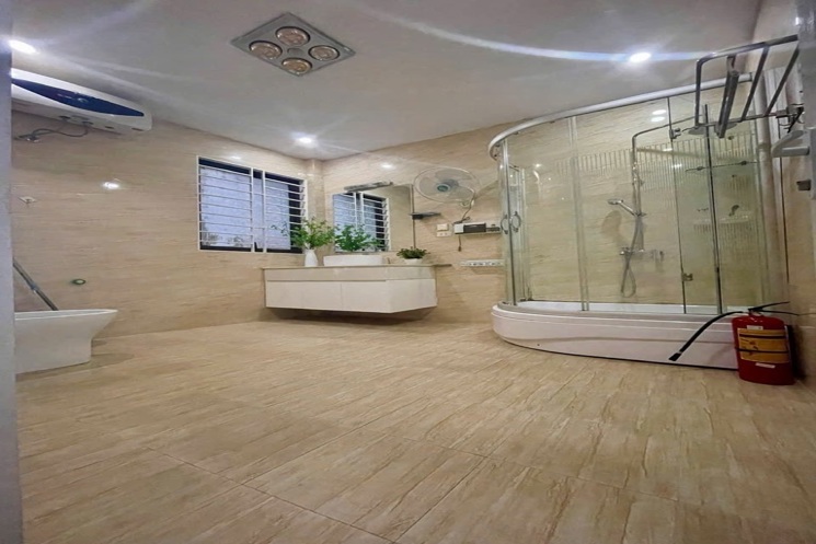 DƯƠNG QUẢNG HÀM-40M GIÁ 11 TỶ 500--DÂN XÂY-NỘI THẤT XỊN-30M Ô TÔ