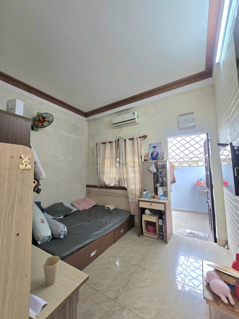 Bán Nhà Hẻm 4m Hoàng Văn Thụ, P4, Tân Bình - 57m2, Đúc 1 Trệt 3 Lầu - 8.9 Tỷ
