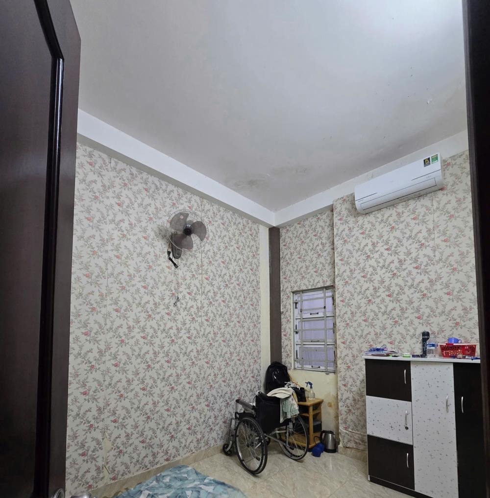 Bán Nhà Hẻm 4m Hoàng Văn Thụ, P4, Tân Bình - 57m2, Đúc 1 Trệt 3 Lầu - 8.9 Tỷ