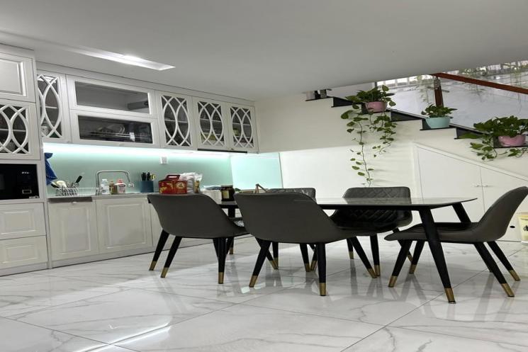 Bán Nhà – An Lạc – Bình Tân– 51m² – 3 T – 3PN – Ô Tô – Nhà Vuông Đẹp–Nhỉnh 7ty