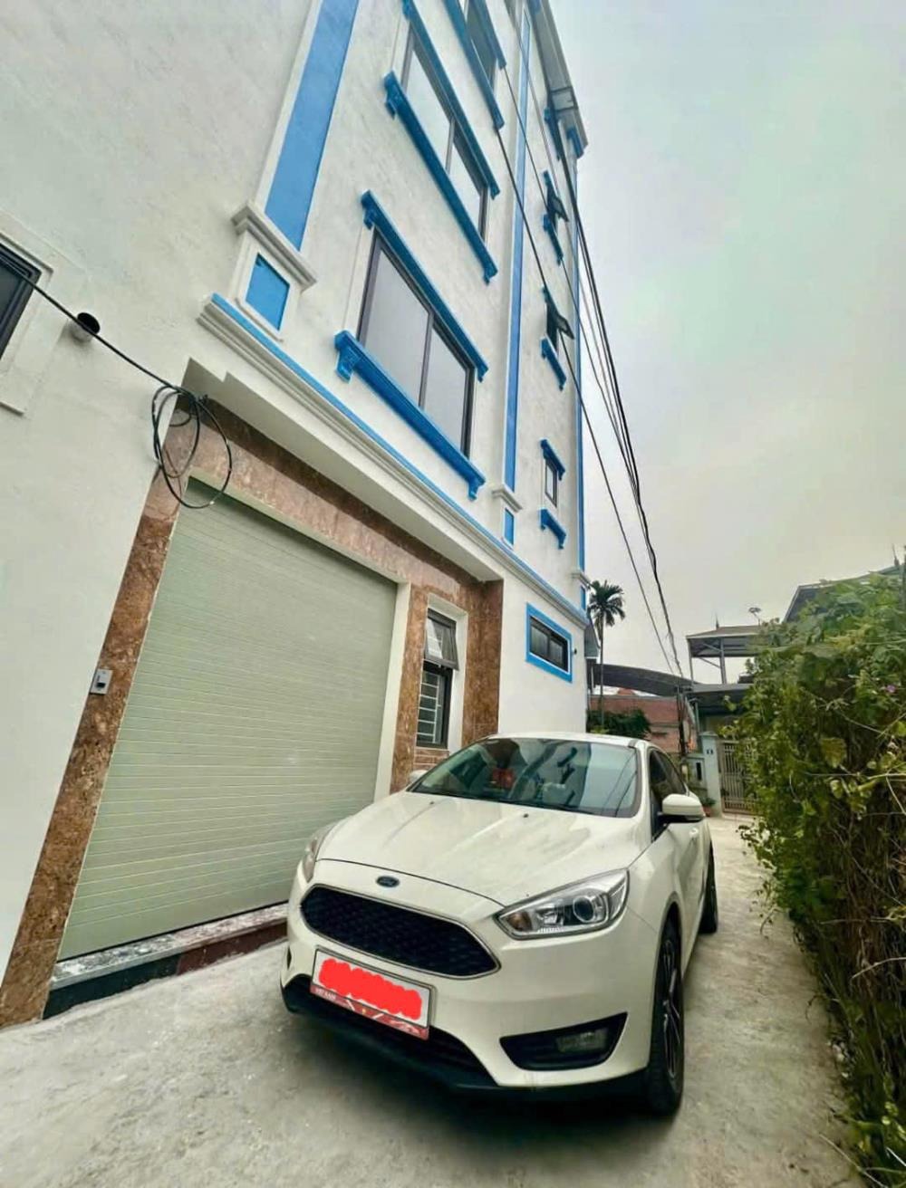 Bán nhà Đan Phượng 30m2, 5 tầng, mặt đường kinh doanh, tiềm năng lớn