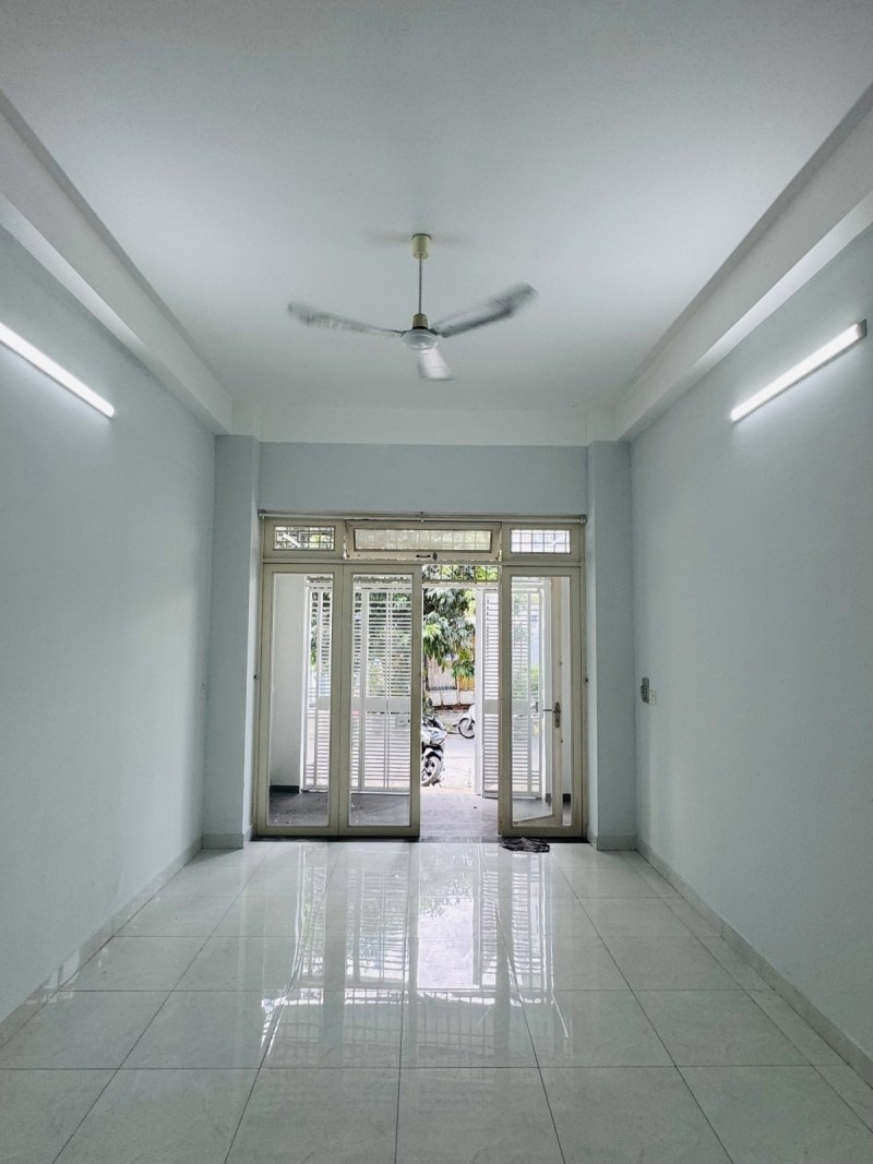 Bán Nhà Bình Tân 84m2, 1 Trệt 1 Lầu, Vị Trí Đẹp - Giá 7.15 Tỷ