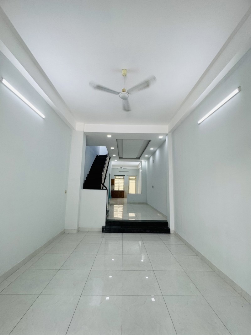 Bán Nhà Bình Tân 84m2, 1 Trệt 1 Lầu, Vị Trí Đẹp - Giá 7.15 Tỷ