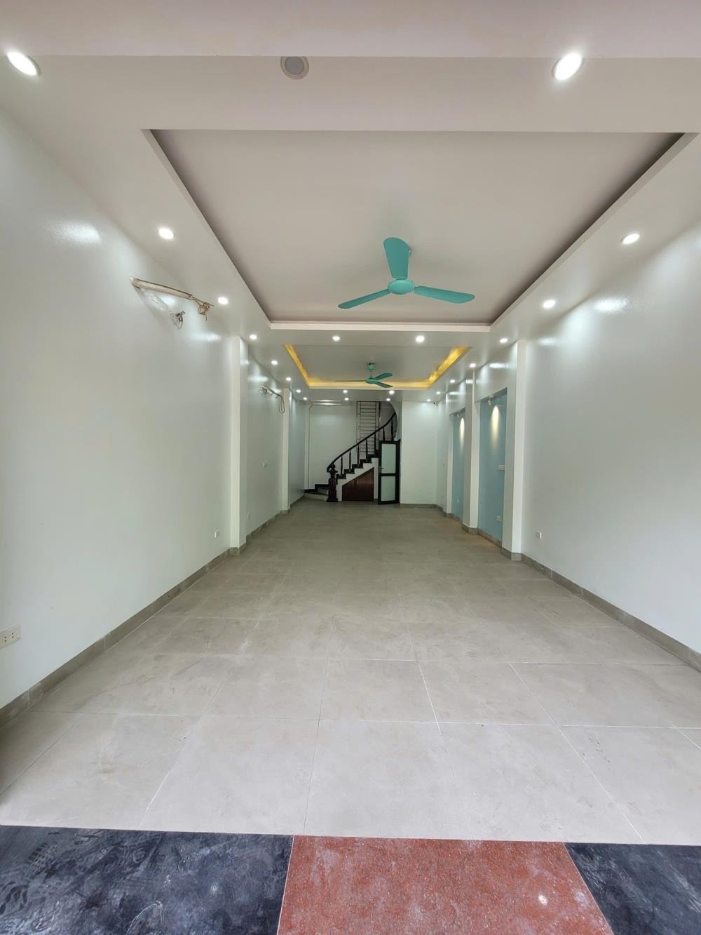 Bán nhà đấu giá Mậu Lương 60m2, 5 tầng, MT 6m, Vỉa hè, Ô tô tránh - 12.4 tỷ
