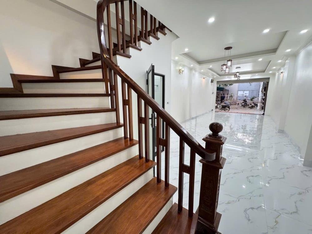 Bán nhà phân lô Hoàng Công 56m2, 5 tầng, mặt tiền 4.5m - Giá 11.95 tỷ