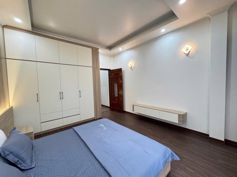 Bán nhà phân lô Hoàng Công 56m2, 5 tầng, mặt tiền 4.5m - Giá 11.95 tỷ