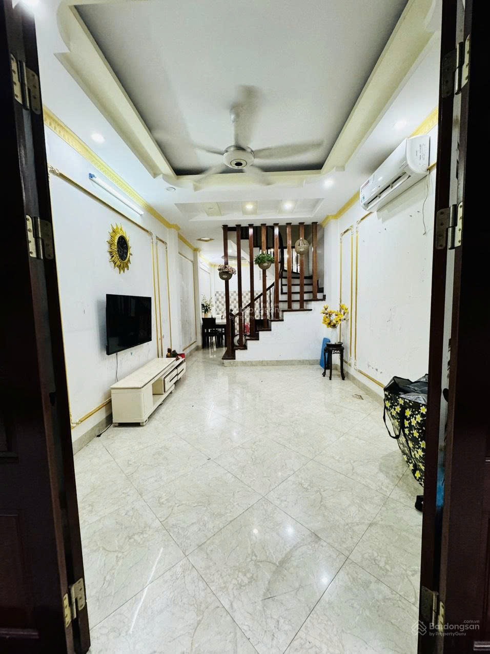 Cho Thuê Nhà 4 Tầng Phố Chùa Bộc - Giá 16 triệu/tháng